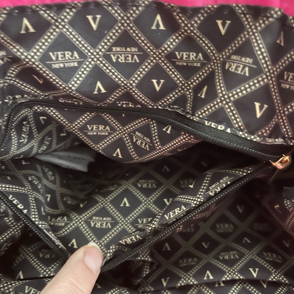 Vera New York magenta pink textured quilted backpack - Picture 10 of 15